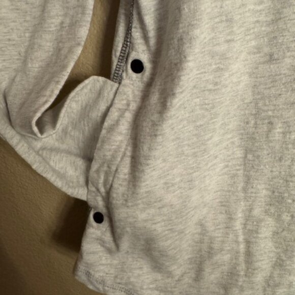 Crazy Shirts Womens Hawaii Long Sleeve Lightweight Pullover Grey Size Large EUC - Picture 5 of 6